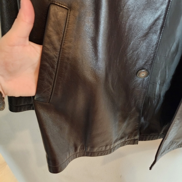 Juliano Celini brown leather jacket.  Button front.  Pockets.  Women's size XL. - Picture 3 of 16